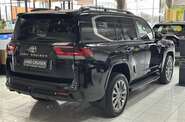 Toyota Land Cruiser 300 Premium