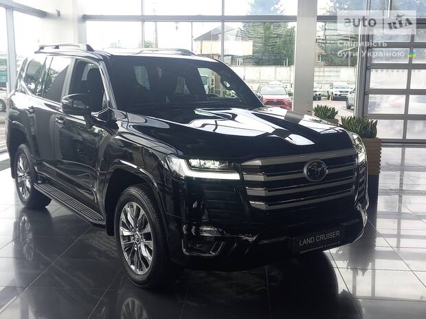 Внедорожник Toyota Land Cruiser 300 2025 в Киев
