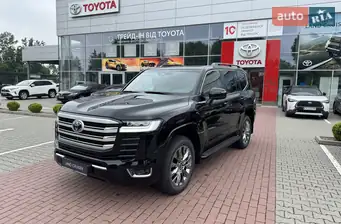 Toyota Land Cruiser 300