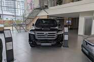 Toyota Land Cruiser 300 Premium