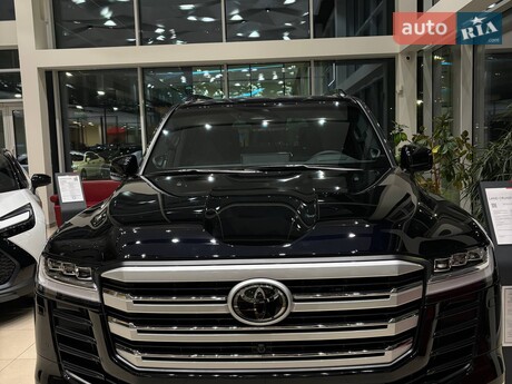 Toyota Land Cruiser 300 2025