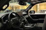 Toyota Land Cruiser 300 Premium
