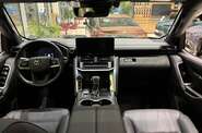 Toyota Land Cruiser 300 Premium