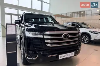 Toyota Land Cruiser 300