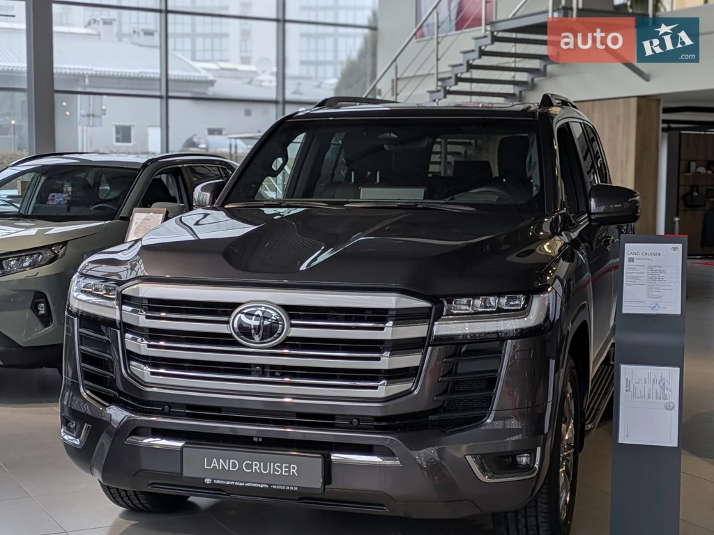 Toyota Land Cruiser 300 Premium