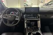 Toyota Land Cruiser 300 Premium