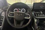 Toyota Land Cruiser 300 Premium
