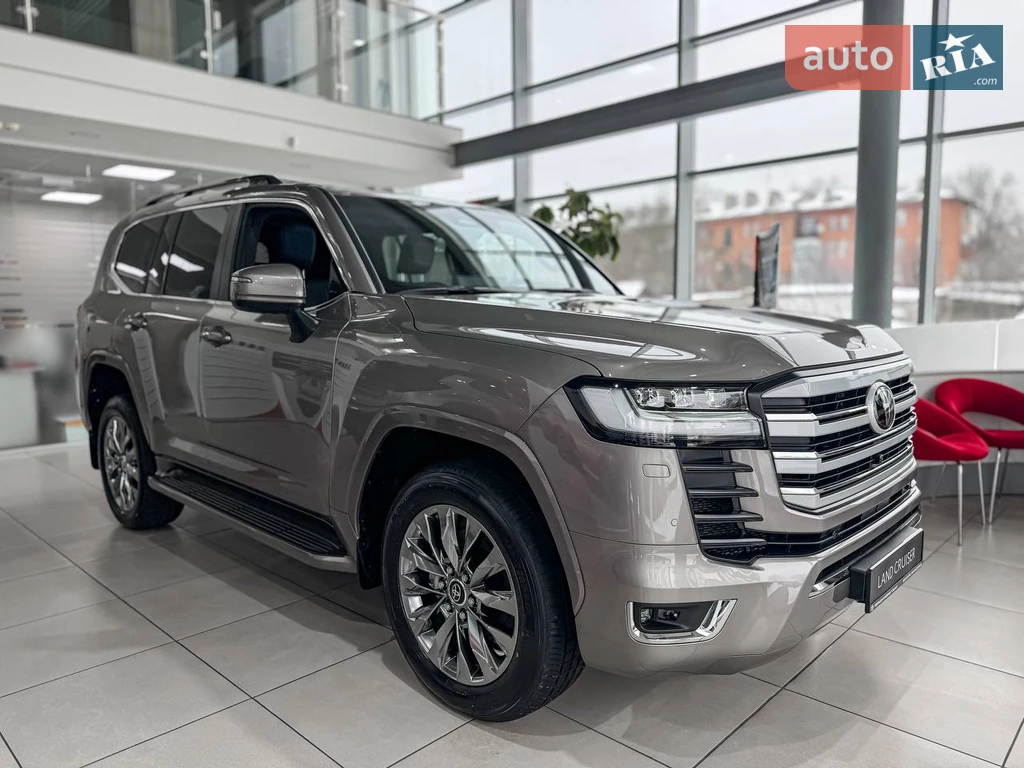 Toyota Land Cruiser 300 Premium