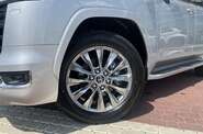 Toyota Land Cruiser 300 Premium