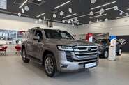Toyota Land Cruiser 300 Premium