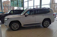 Toyota Land Cruiser 300 Premium