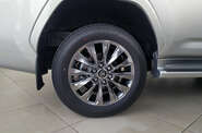 Toyota Land Cruiser 300 Premium