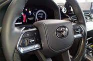 Toyota Land Cruiser 300 Premium