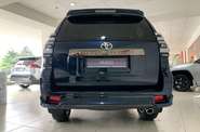 Toyota Land Cruiser Prado Premium