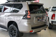 Toyota Land Cruiser Prado Prestige