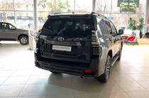 Toyota Land Cruiser Prado Premium