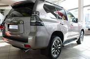 Toyota Land Cruiser Prado Prestige+