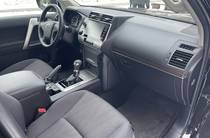 Toyota Land Cruiser Prado Base