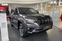 Toyota Land Cruiser Prado Base