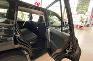 Toyota Land Cruiser Prado Base