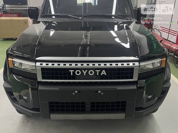 Toyota Land Cruiser Prado 2024