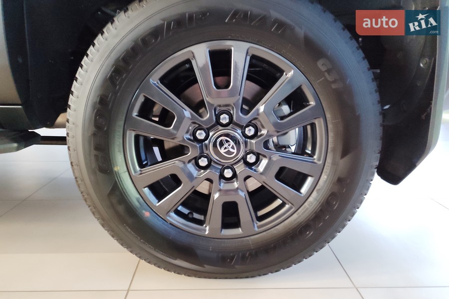 Toyota Land Cruiser Prado - фото 9