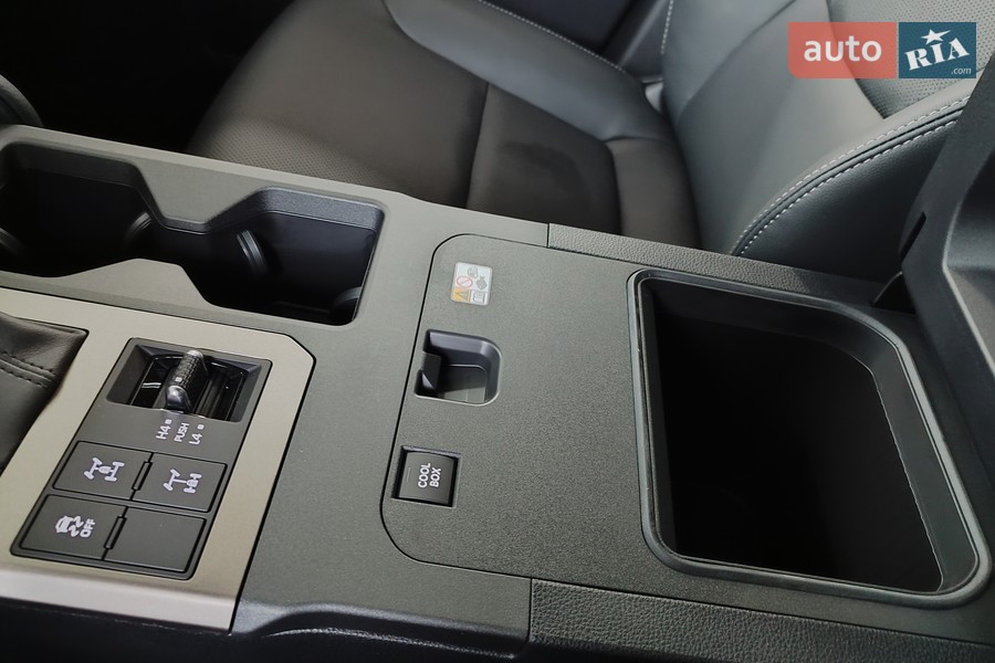 Toyota Land Cruiser Prado - фото 15