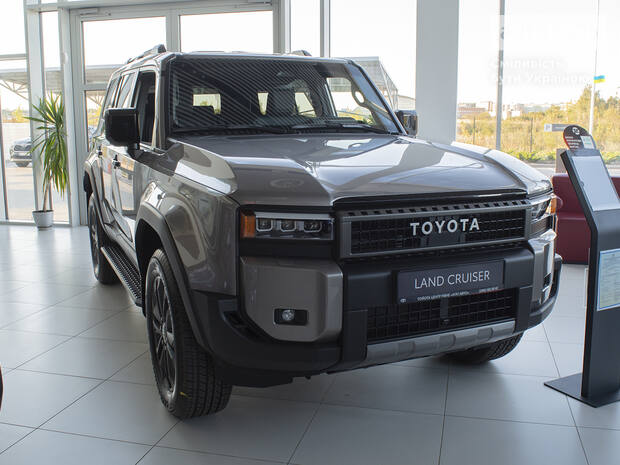 Toyota Land Cruiser Prado 2025