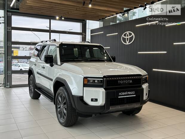 Toyota Land Cruiser Prado 2025