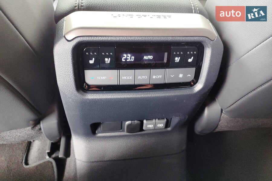 Toyota Land Cruiser Prado - фото 26