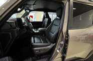 Toyota Land Cruiser Prado Premium