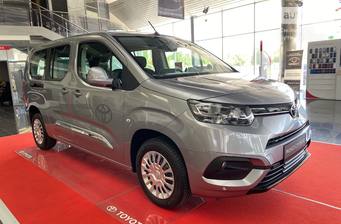 Toyota Proace City Verso 2024 Shuttle