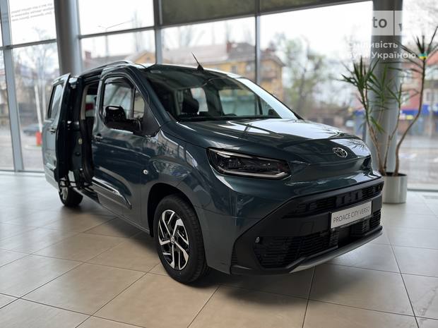 Toyota Proace City Verso 2025