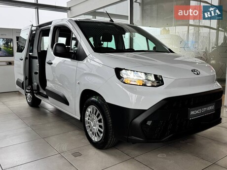 Toyota Proace City Verso 2025