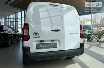 Toyota Proace City 2023 Business