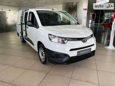 Toyota Proace City 2024 Business