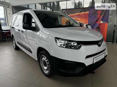 Toyota Proace City 2024 Business