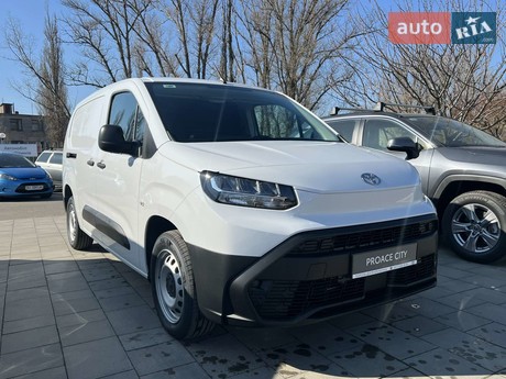 Toyota Proace City 2025