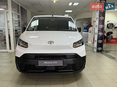 Toyota Proace City 2025 Business