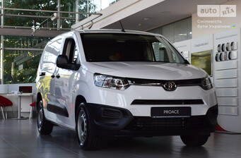 Toyota Proace City 2025 Business