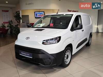 Toyota Proace City 2025 Business