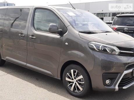 Toyota Proace Verso 2024