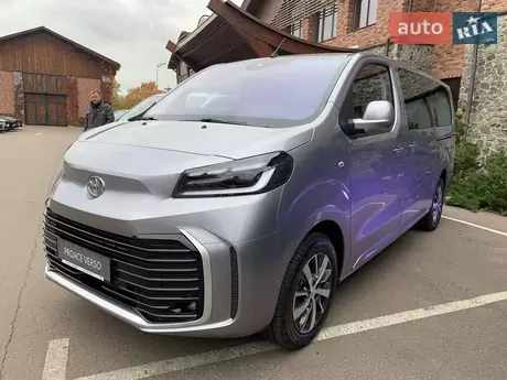 Toyota Proace Verso 2025
