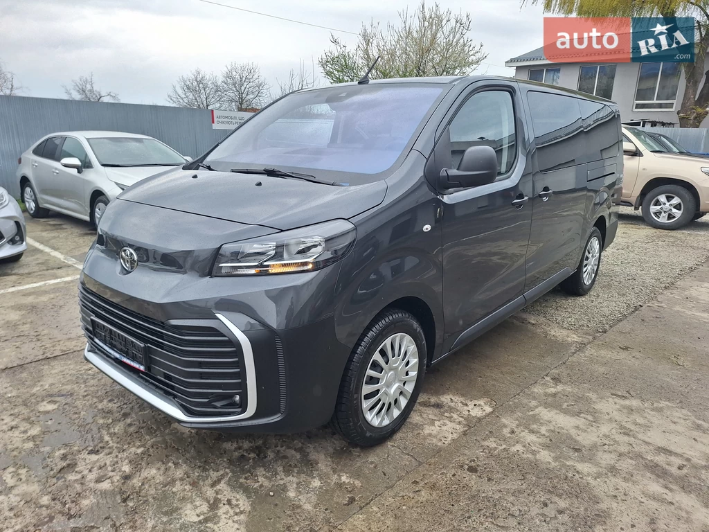 Toyota Proace Verso Shuttle