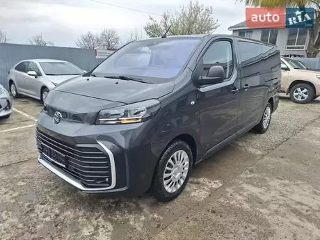 Toyota Proace Verso 2024