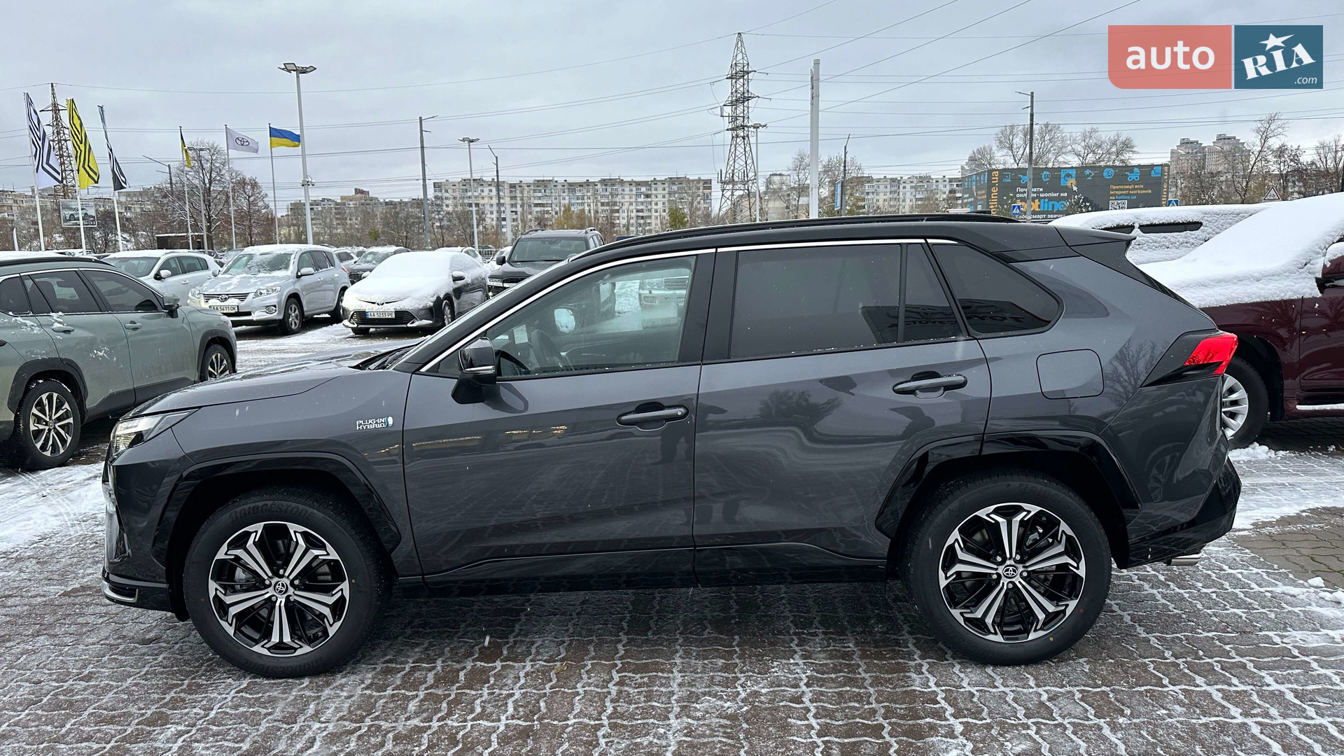 Rav4 phev cena deals