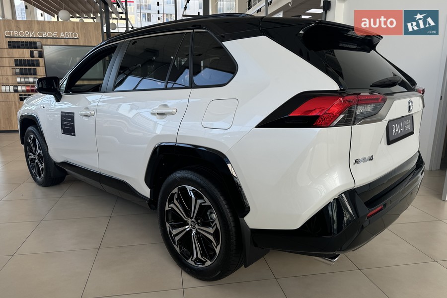 Toyota RAV4 PHEV - фото 7