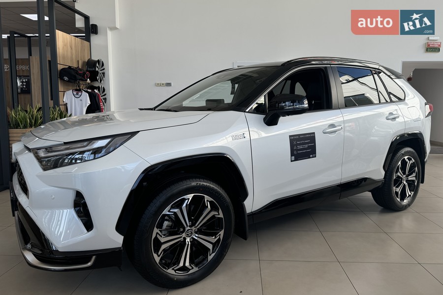 Toyota RAV4 PHEV - фото 3