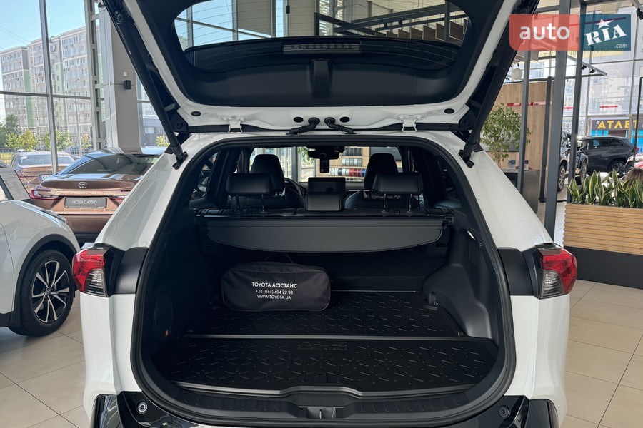 Toyota RAV4 PHEV - фото 12