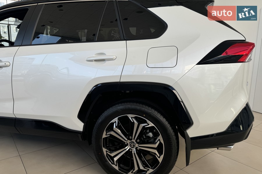 Toyota RAV4 PHEV - фото 6